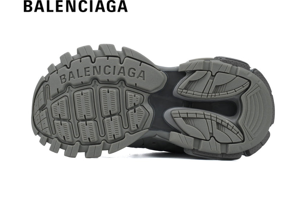 Balenciaga Track men's shoes  women sneakers Sneakers in Grey
