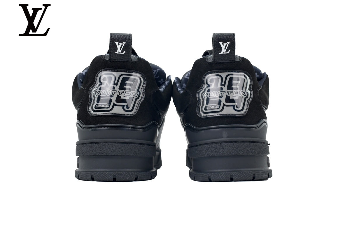 Louis Vuitton Trainer  shoes for man  women Sneaker – White Embossed Monogram
