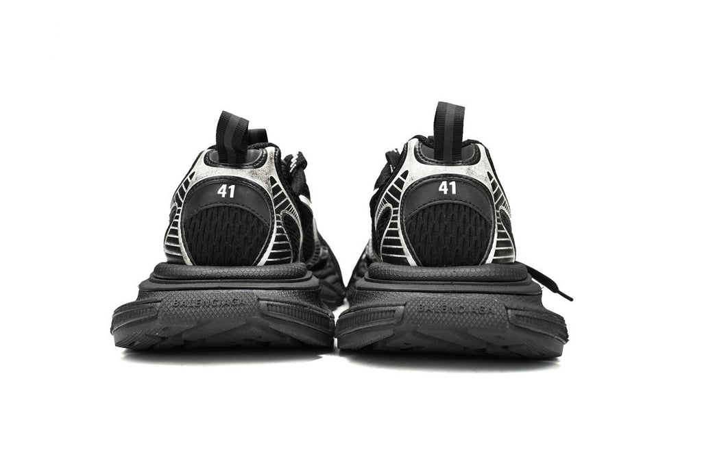 Balenciaga 3XL men's shoes Track Sneaker – Low-Top Chunky Sole  balenciaga runners  Black and White