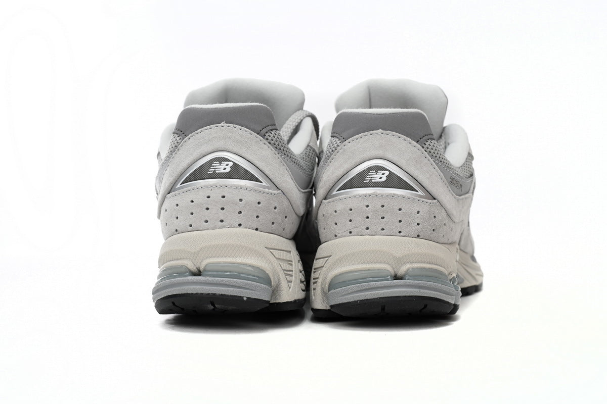 New Balance 2002R Women's & Men's Light Grey Retro Lifestyle Sneakers