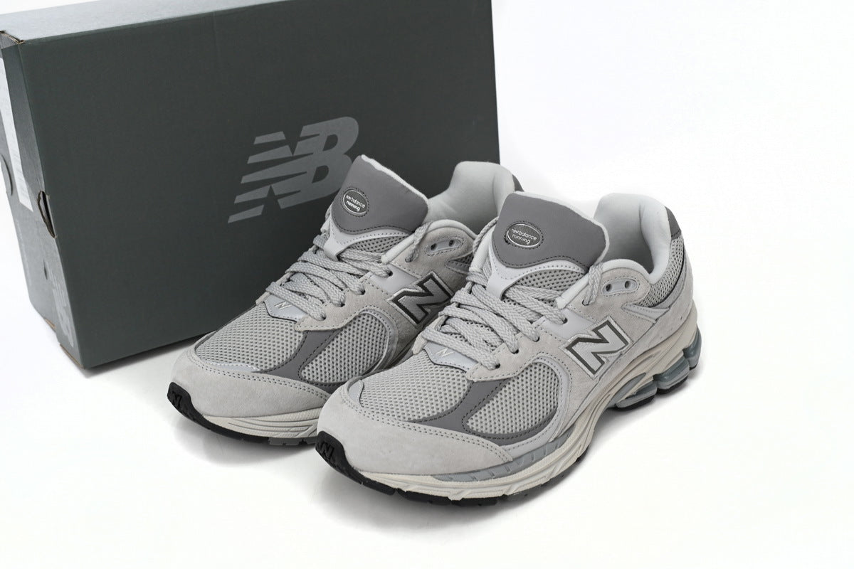 New Balance 2002R Women's & Men's Light Grey Retro Lifestyle Sneakers