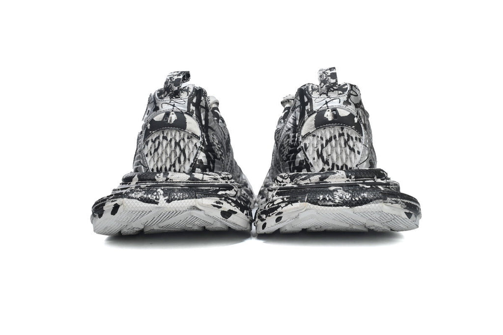 Balenciaga  men's shoes Track 3XL Sneaker – Low-Top Chunky Sole runners Black and White