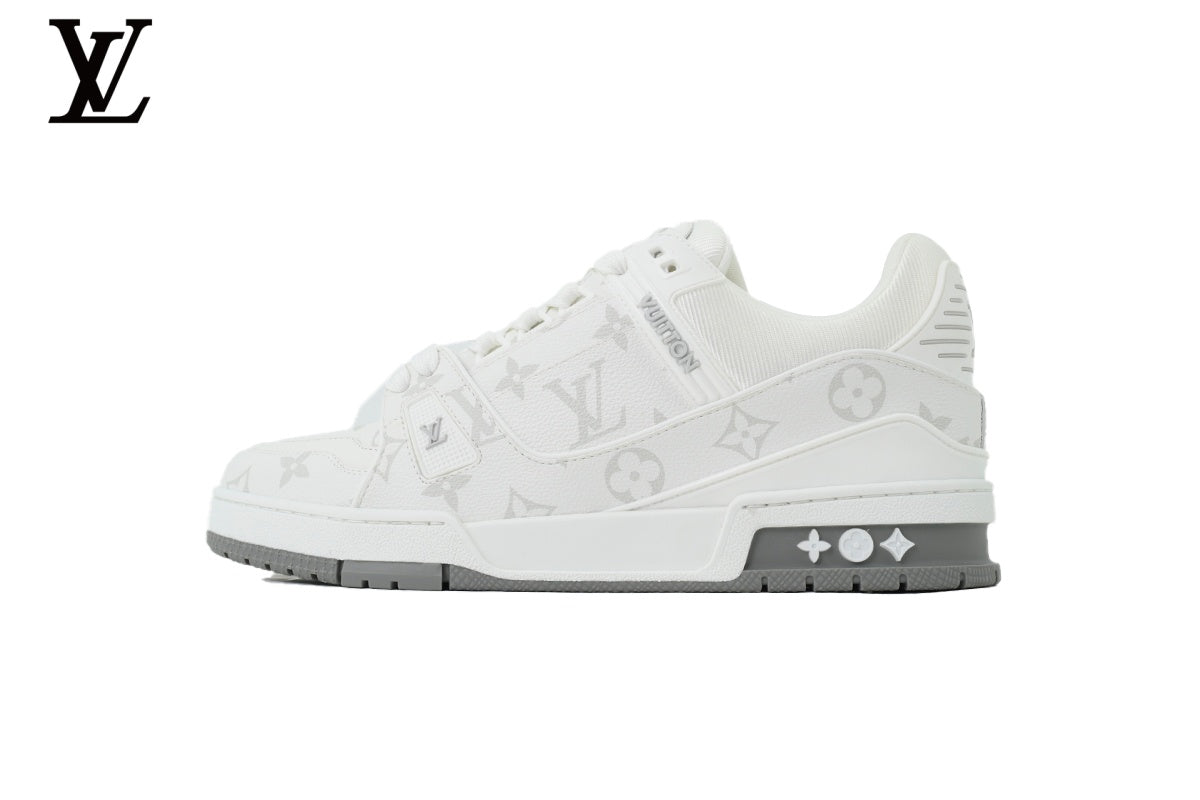 Louis Vuitton Trainer  shoes for man  women Sneaker – White Monogram