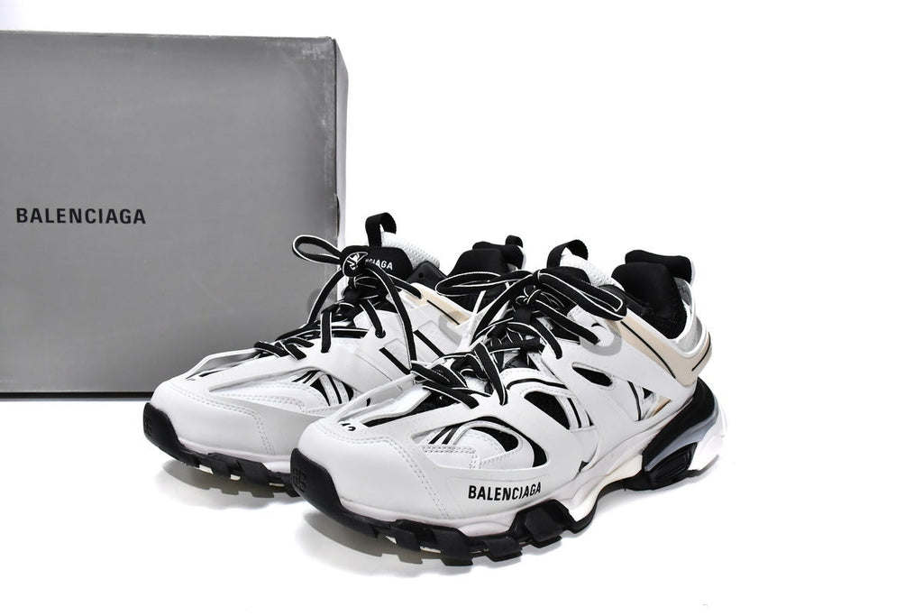 Balenciaga men's shoes Track Sneaker  balenciaga runners  black and White