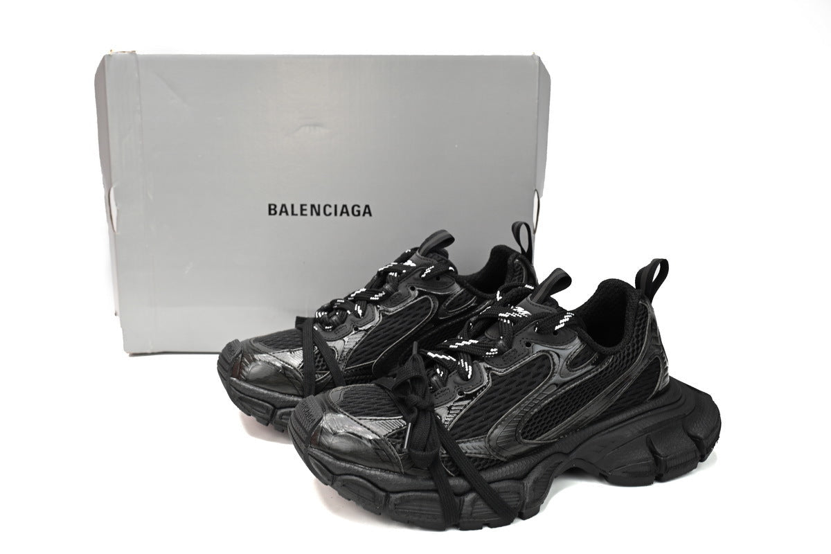Balenciaga men's shoes Track 3XL Sneaker – Low-Top Chunky Sole  balenciaga runners black