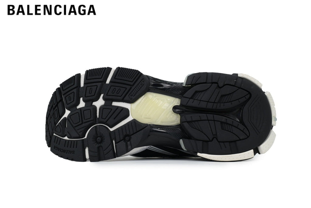 Balenciaga Runner men's shoes  women sneakers — Black / White