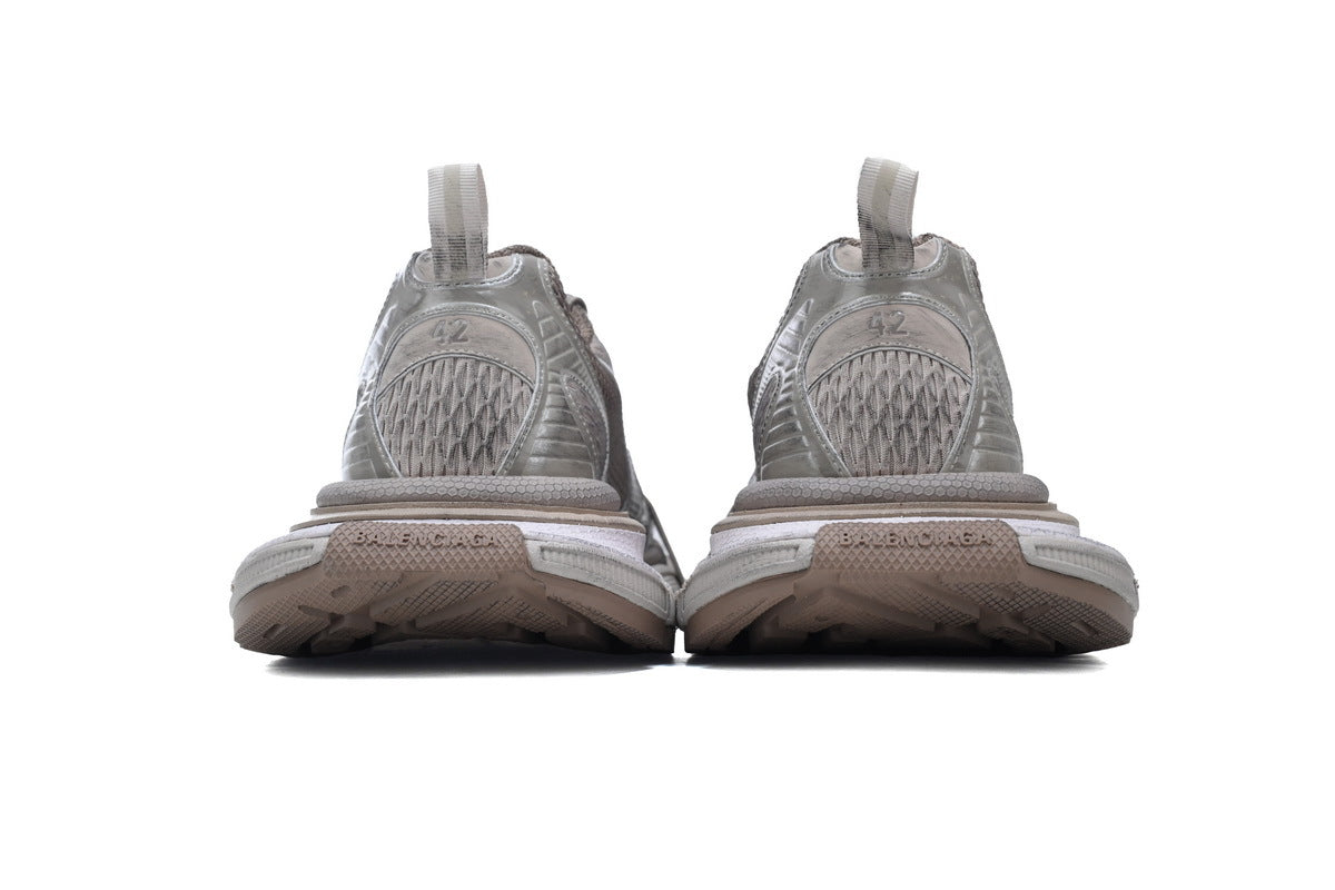 Balenciaga 3XL men's shoes Track Sneaker – Low-Top Chunky Sole balenciaga runners