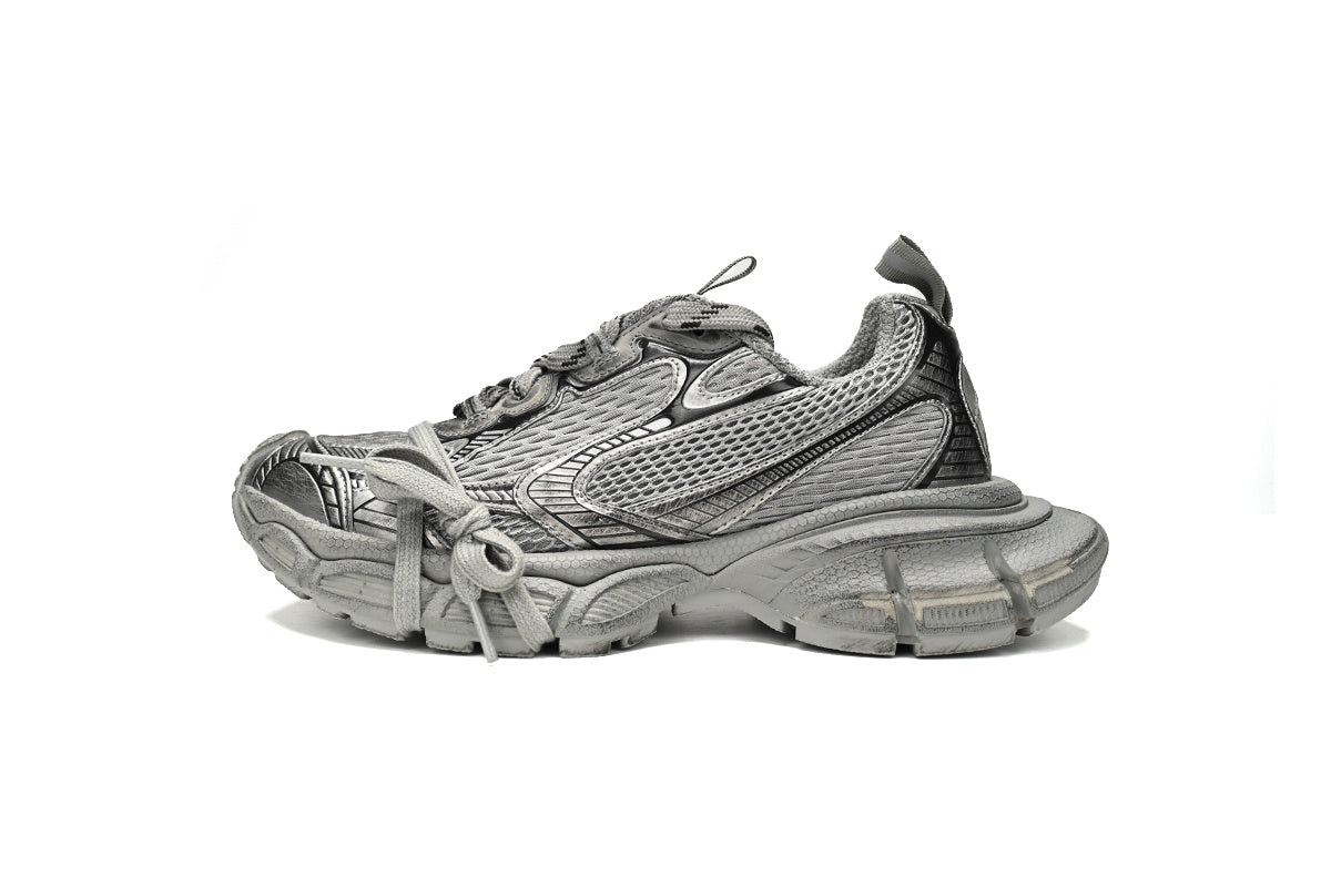 Balenciaga 3XL  men's shoes Track Sneaker – Low-Top Chunky Sole balenciaga runners grey