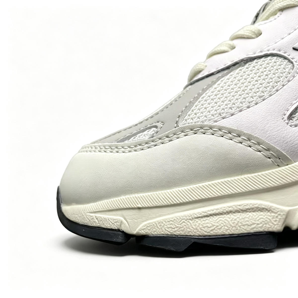JJJJound x New Balance 990v3 Sea Salt Women's & Men's White Cream Retro Sneakers
