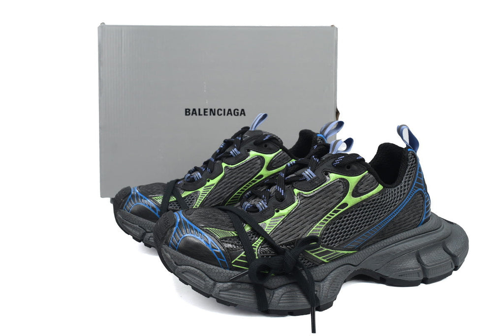 Balenciaga 3XL  men's shoes Track Sneaker – Low-Top Chunky Sole balenciaga runners black