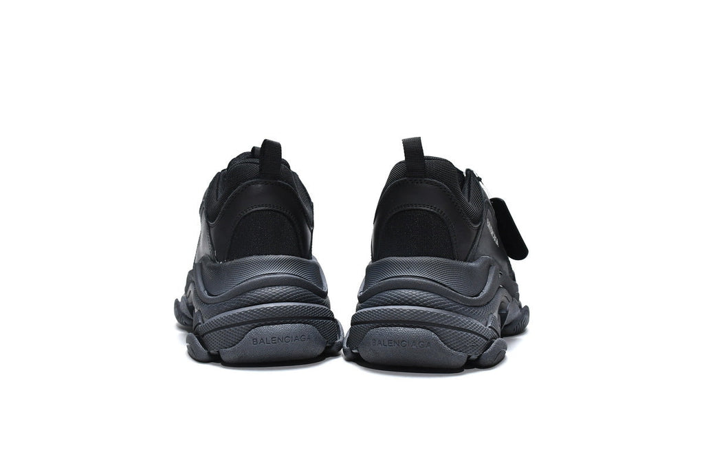 Balenciaga men's shoes Track Triple S Sneakers balenciaga runners black