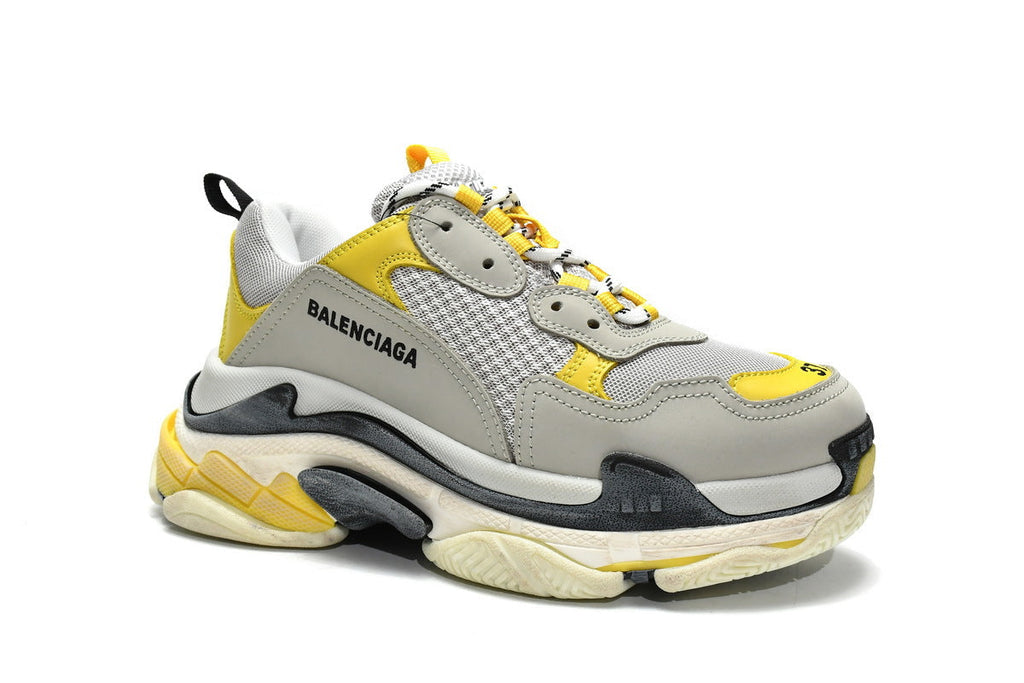 Balenciaga men's shoes  Triple S Sneakers  balenciaga runners Greyish-yellow
